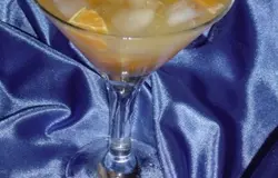 Готово! и наливаем в бокалы со льдом и мандаринами.