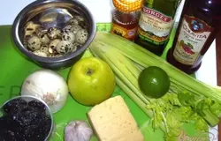 Можно сказать зеленый набор продуктов для нашего полезного салатика