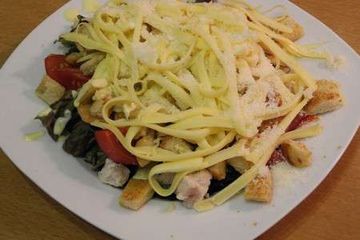 фото рецепта Салат Цезарь с курицей