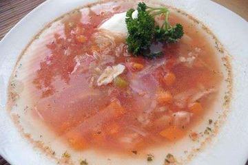 фото рецепта Томатный суп из курицы с луком-пореем