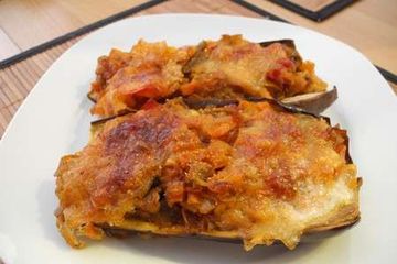 фото рецепта Лодочки из баклажанов с овощами