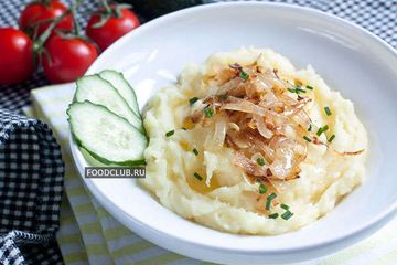 фото рецепта Картофельное пюре с жареным луком