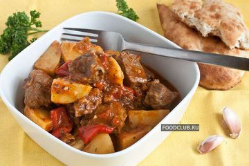 фото рецепта Тушеная баранина с картошкой