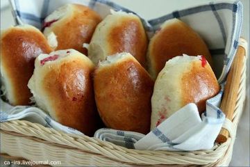 фото рецепта Пирожки с брусникой