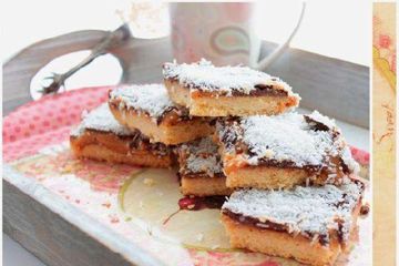 фото рецепта Песочное печенье со сгущёнкой и шоколадом