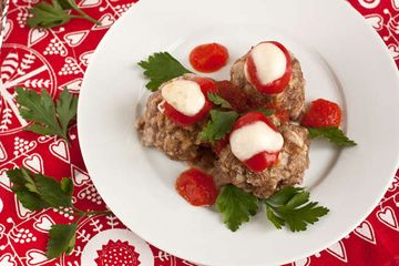 фото рецепта Мясные шарики с моцареллой