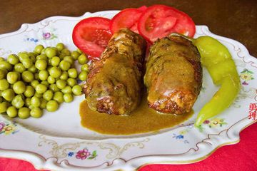фото рецепта Свинина, фаршированная курагой и луком