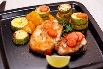 фото рецепта Жареная треска с овощами