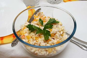 фото рецепта Салат из курицы с ананасом