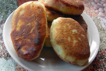 фото рецепта Пирожки с вишней
