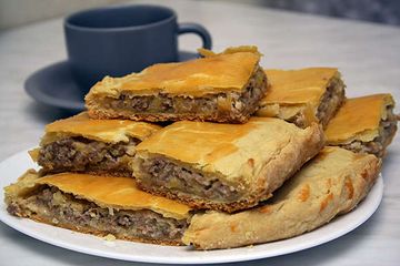 фото рецепта Пирог с сыром и мясом