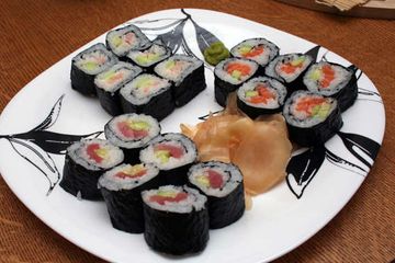 фото рецепта Маки суши (Сякэ маки, эби маки)