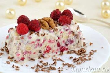 фото рецепта Мороженое «Семифредо» с малиной, шоколадом и орехами