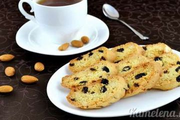 фото рецепта Бискотти с миндалем и изюмом