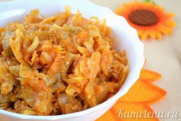фото рецепта Тушеная  капуста с курицей