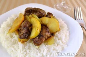 фото рецепта Куриная печень с яблоками
