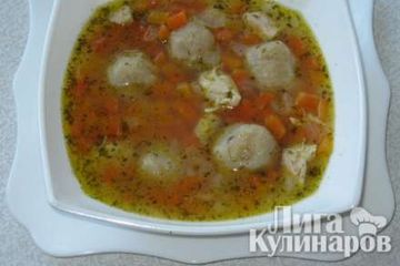 фото рецепта Куриный суп с лимонно-кориандровыми клецками