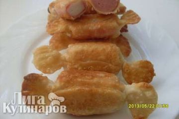 фото рецепта Закусочные конфетки из сосисок и крабовых палочек