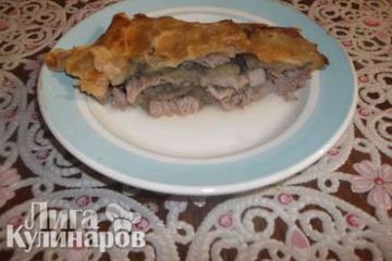 фото рецепта Свинина в вине под слоеным тестом Чеширское мясо