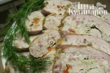 фото рецепта Свиной рулет с салом и чесноком