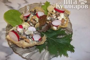 фото рецепта Салат из мидий с огурцом