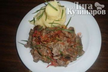 фото рецепта Жаркое из оленины с помидорами