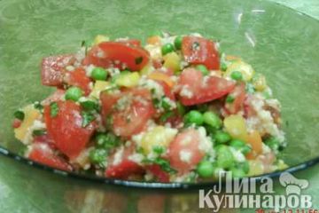 фото рецепта Салат с кус-кусом и зеленым горошком