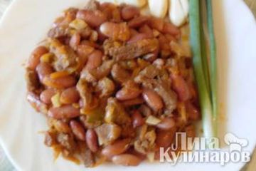 фото рецепта Фасоль, тушёная с мясом и овощами