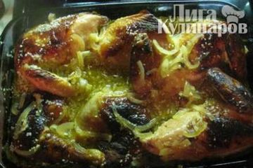 фото рецепта Курица запеченная с лимоном, медом и шафраном