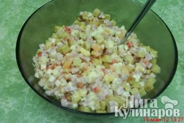 фото рецепта Салат с кедровыми орешками