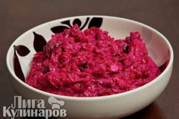 фото рецепта Свекольный салат с орехами