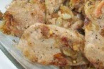 фото рецепта Жареная кусочками свинина с луком