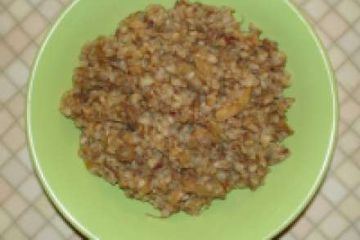 фото рецепта Каша гречневая с тушенкой и грибами