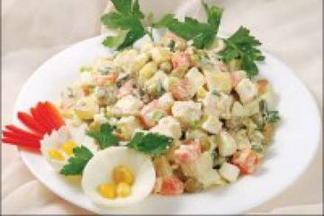 фото рецепта Салат столичный с курицей