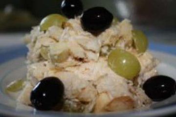 фото рецепта Салат с виноградом и курицей