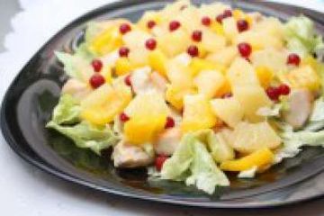 фото рецепта Салат с курицей и ананасами
