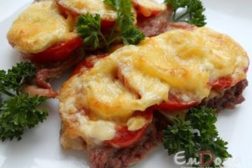 фото рецепта Отбивные из свинины с помидорами