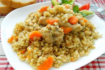 фото рецепта Каша перловая с курицей
