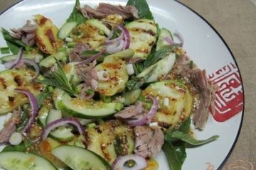 фото рецепта Теплый салат и свинины картофеля и кабачка