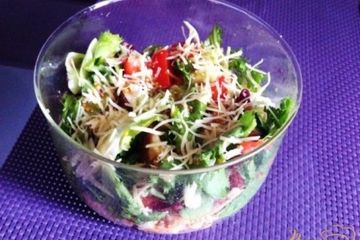 фото рецепта Салат из курицы с грейпфрутом