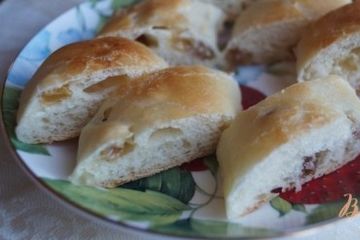 фото рецепта Сладкие багеты с изюмом