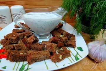 фото рецепта Сухарики с соусом