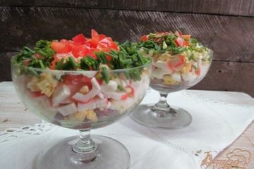 фото рецепта Салат с крабовыми палочками и фасолью