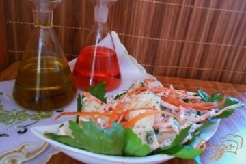фото рецепта Салат из моркови, сыра и ананасов
