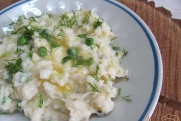 фото рецепта Картофель с луком порей и горошком