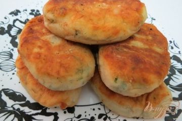 фото рецепта Картофельные зразы с куринной грудинкой