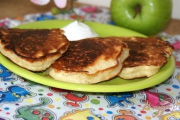 фото рецепта Оладьи с яблоком и корицей