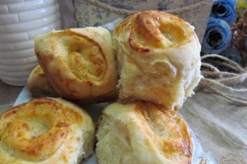 фото рецепта Булочки с творогом и грушей