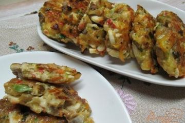 фото рецепта Котлеты с крабовыми палочками кабачком