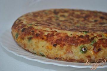 фото рецепта Тортилья с кукурузой и горошком